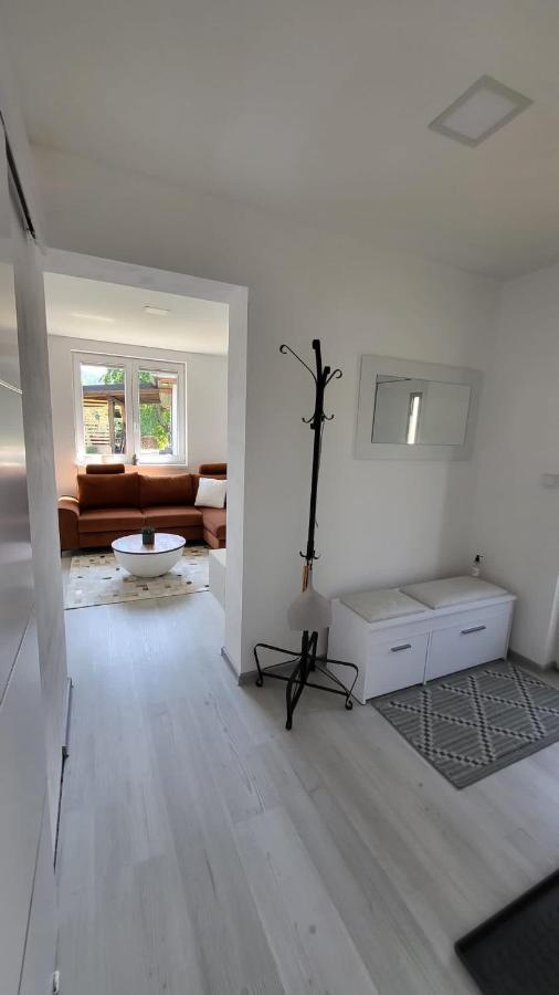 Apartman S Bazenem A Saunou Kadaň Exterior foto